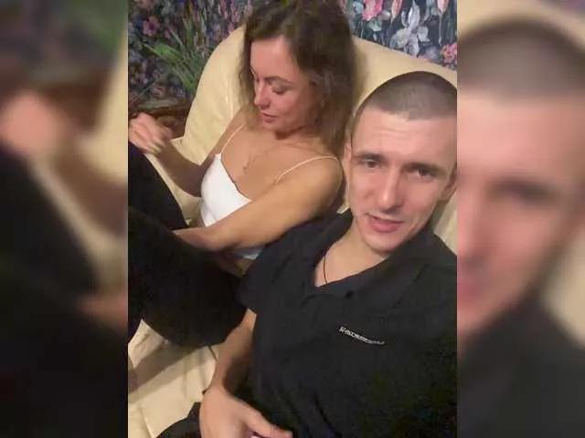 Naked Room And-Liziantus 