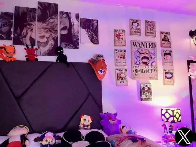 Naked Room Aryrouse 
