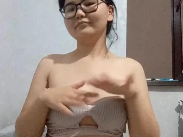 AshleaVanlinden from BongaCams is Freechat