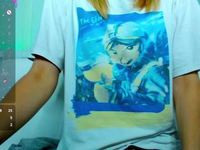 Beellami from BongaCams