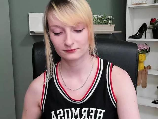 Naked Room BlairPlay 