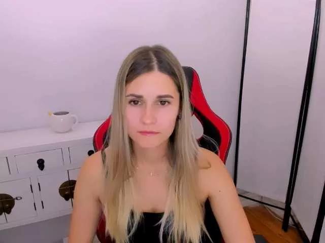 Naked Room CatrinGood 