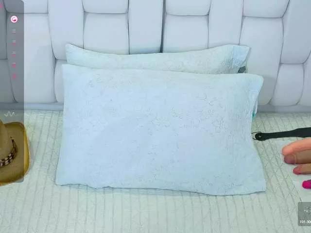 collegepawglovedaddy from BongaCams