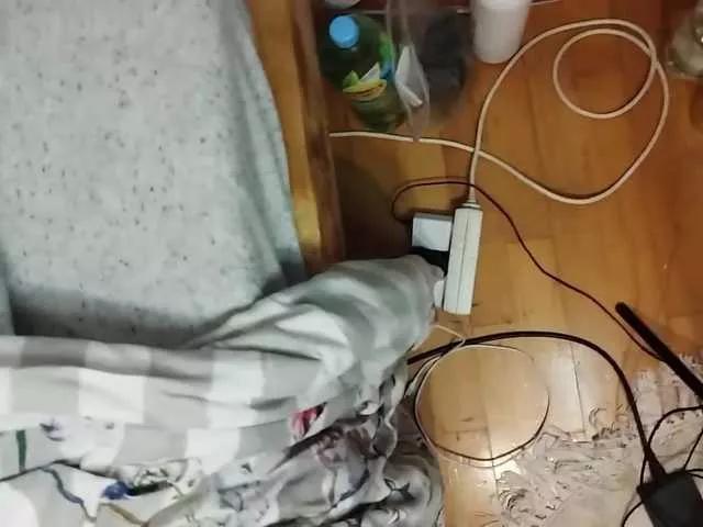 Naked Room Desperados691 