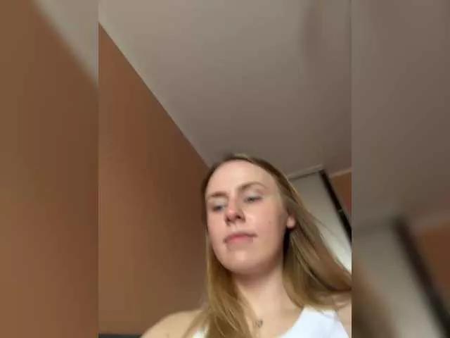 Naked Room elegantbabe 