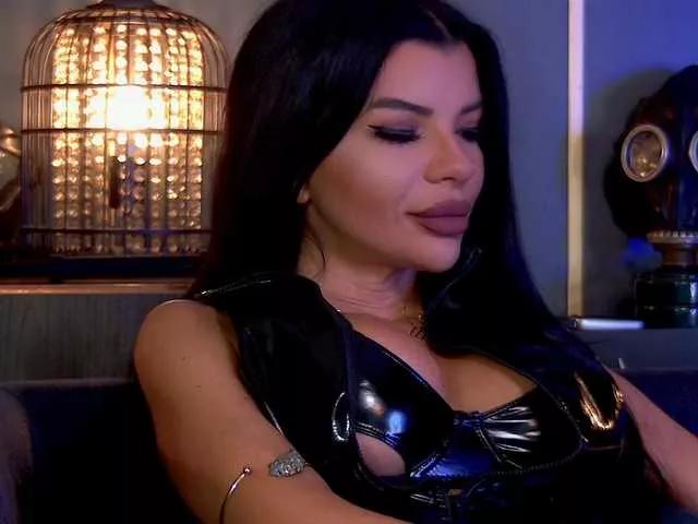 EleniaDevons from BongaCams