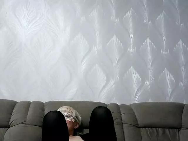 Iinna from BongaCams