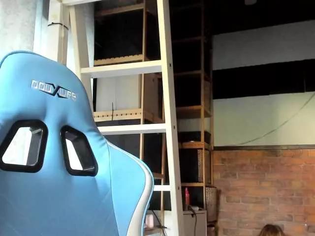 Naked Room karo131324 