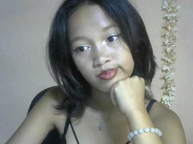 Laura1881 from BongaCams is Freechat