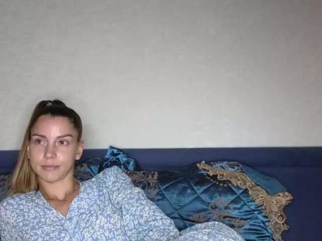 Naked Room Lisi4ka-Basik 