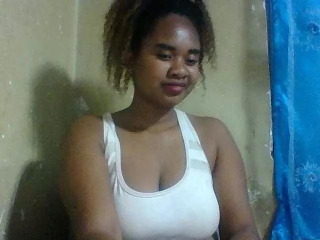 Naked Room Marie121 