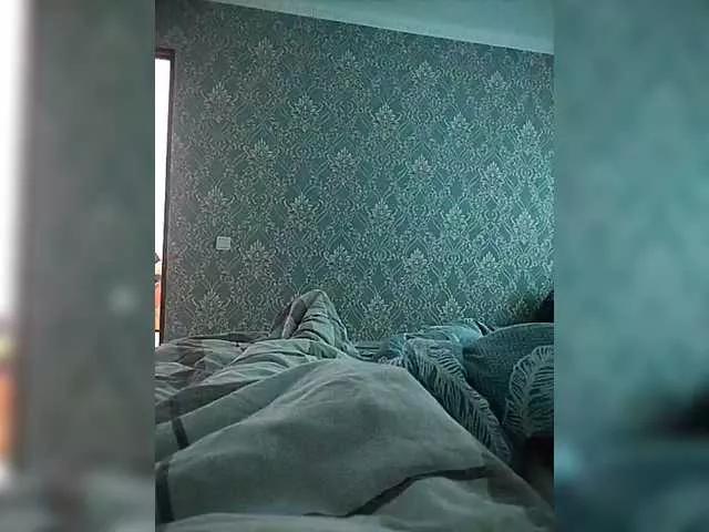 Naked Room mishania38 