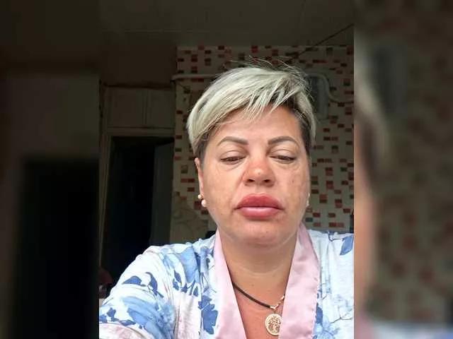 Naked Room murr-kitty 