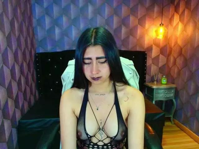 nanisshawna from BongaCams