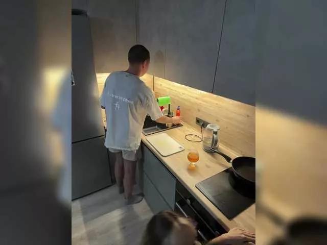 Naked Room QueenKing 