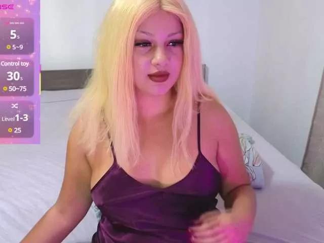 Naked Room Rosebelle1 