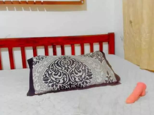 Naked Room Sam9338 