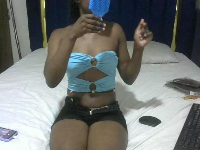 sexy-tiny from BongaCams is Freechat