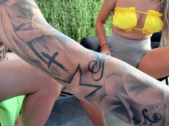 Naked Room tattoo-couple 