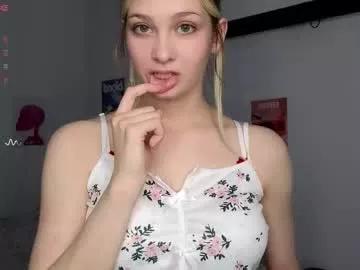 Naked Room baby_ruth 
