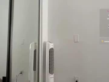 Naked Room bellaryderr 