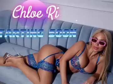 Naked Room chloe_ri 