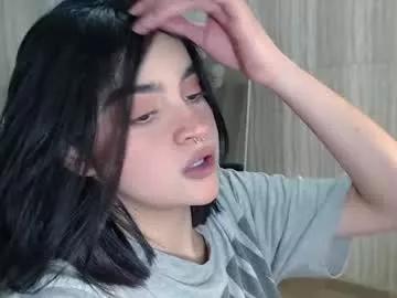 Naked Room clementine_t 