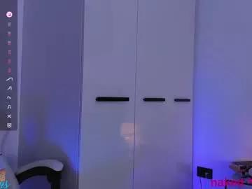 Naked Room ellamilano 