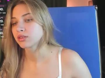 elliecutes from Chaturbate