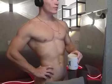 elliot_muscle04 from Chaturbate