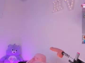 Naked Room helen_vidall 