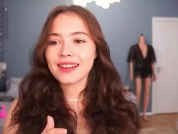 kissiekat from Chaturbate