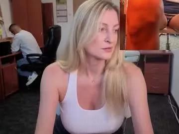 Naked Room legsl0ng 