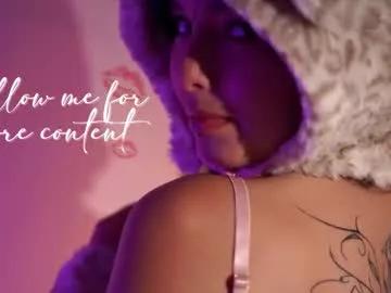 little_vel from Chaturbate is Freechat