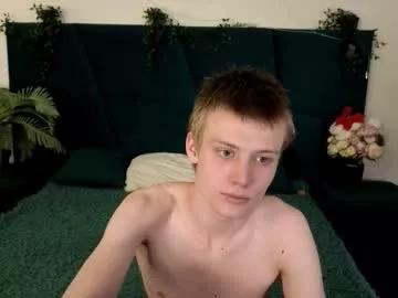 Naked Room louie_evans 