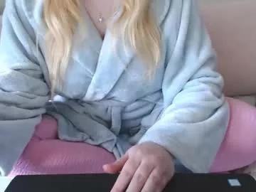 Naked Room lushcutie 