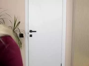 Naked Room milabunny_ 