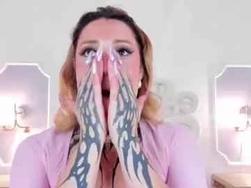 Naked Room mystikdoll 