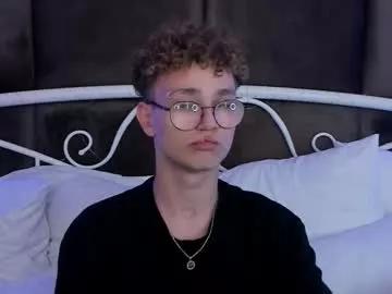 Naked Room nathan_curl 