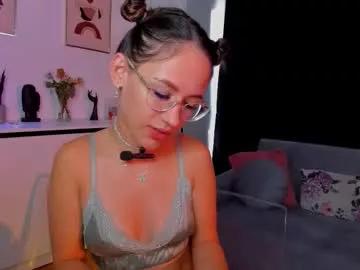 Naked Room nicoleirisxxx 