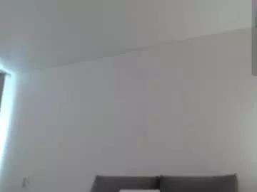 Naked Room nikki_maks 