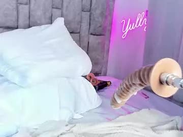 queen_yully from Chaturbate is Freechat