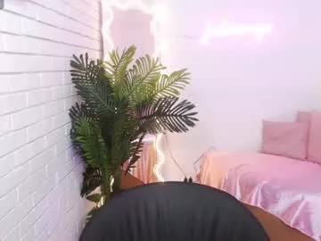 Naked Room rosee_tay 