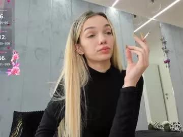 Naked Room sassyt33n 