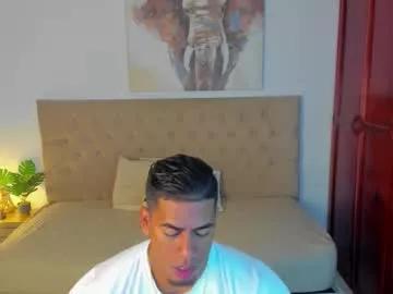 Naked Room trevor_vinc 