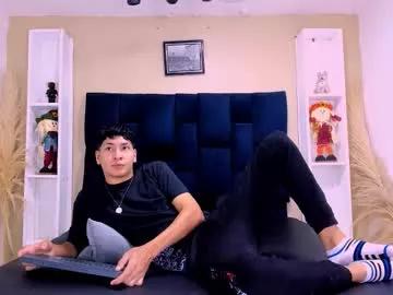 Naked Room twink_bunny 