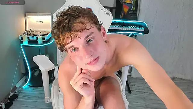 4ever_dude from StripChat