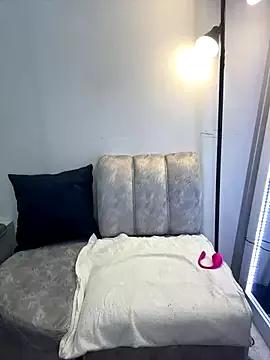 Naked Room _Sarita_1 