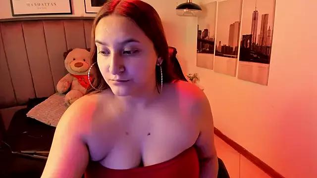 Naked Room Alaia_Carter 