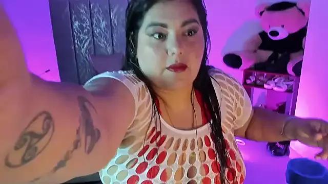 AndreaKinky from StripChat is Freechat
